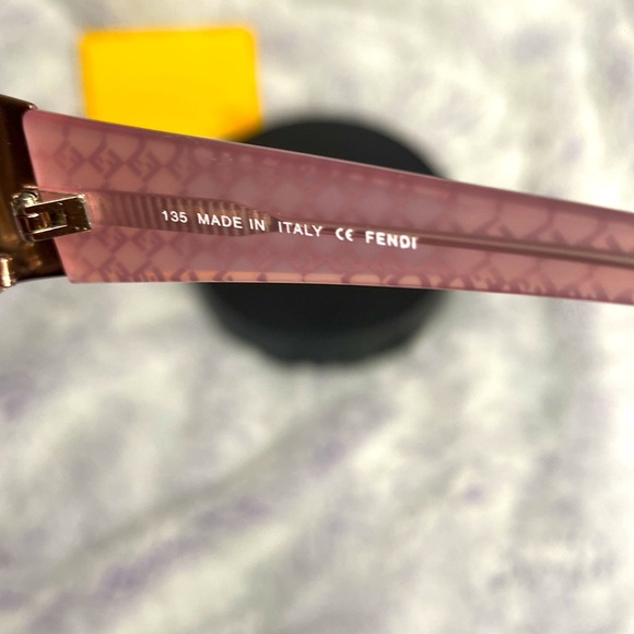 FENDI GLASSES NON-RX - Picture 6 of 11